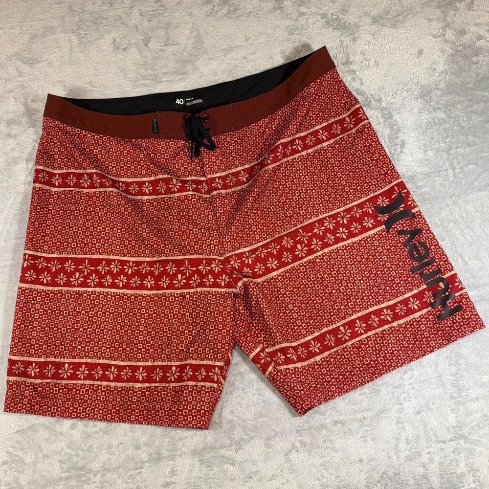 Hurley Geometric Aztec Board Shorts | Red / Cream | Size 40